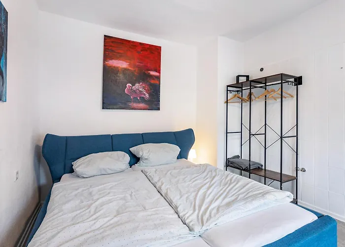 Am Suedwall Rechts *